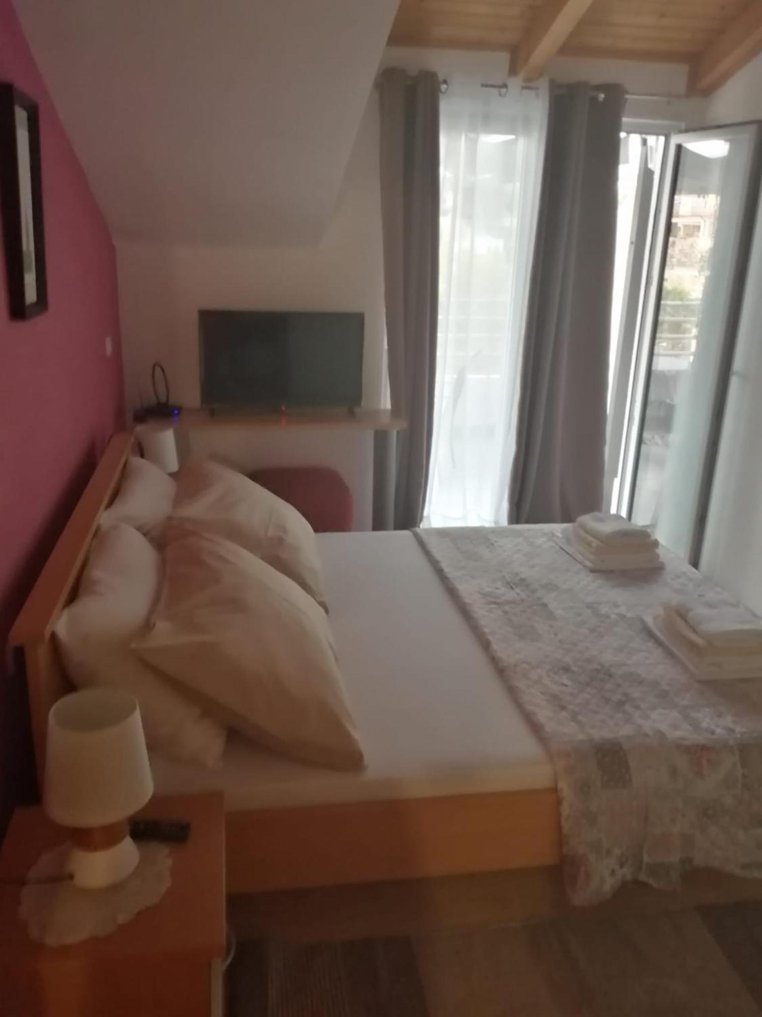 Mala Basina -Maslina Apartman Vrbanj Kültér fotó