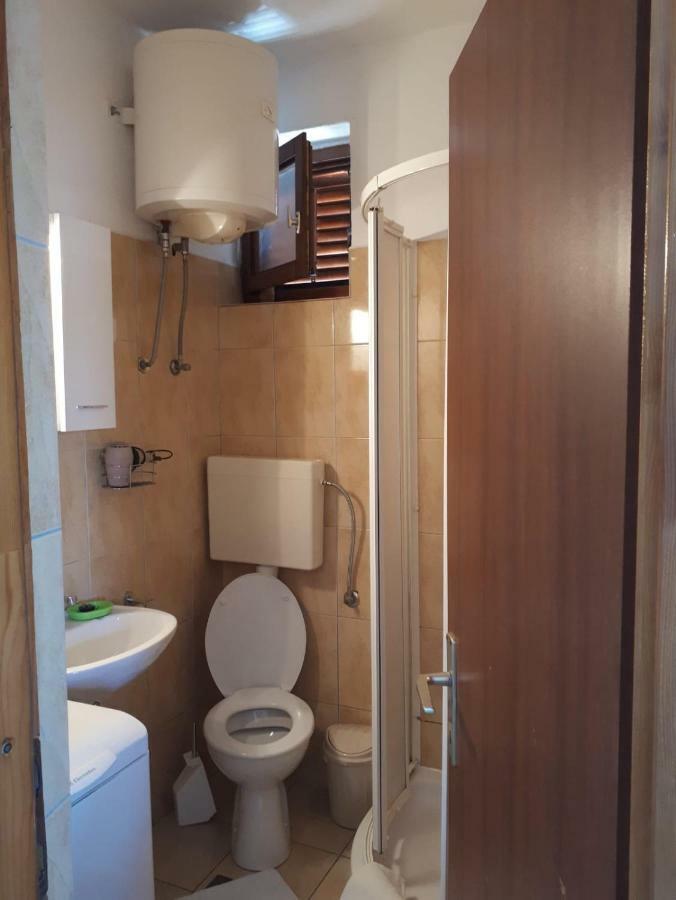 Mala Basina -Maslina Apartman Vrbanj Kültér fotó
